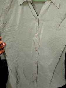 Olive Green 3/4 Sleeve Button-Down