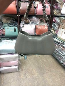 ✨Stylish and Premium Quality Cross Body Bag 👜