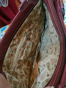 Maroon Handbag👜🌹