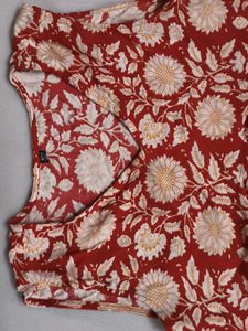 Red Sleeveless Short Kurti