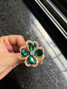 Green Stunning Ring