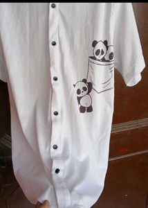 ✨️Elegant white polyester shirt with playful panda