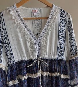 Pretty Flowy Top