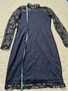 Elegant Lace Dress XS