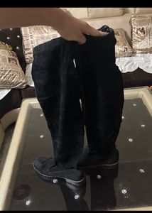Long Boots..!