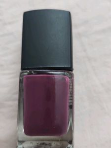 Lakme Absolute Gel Stylist Nail Polish
