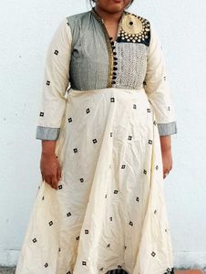Elegant Ethnic Gown | XL