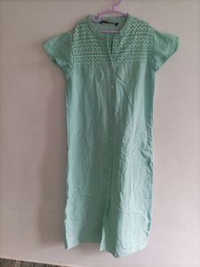 Reliance trends Srishti Brand Kurti..🌿