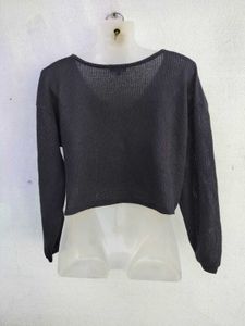 Black Cropped V-Neck Top