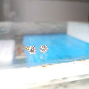 22C Pure Gold Round Dimond Stud Earrings