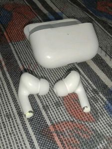 AirPods White Colour