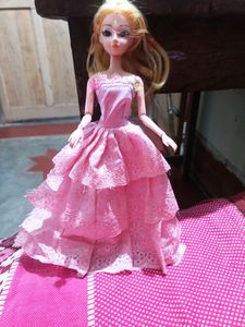 Barbi doll