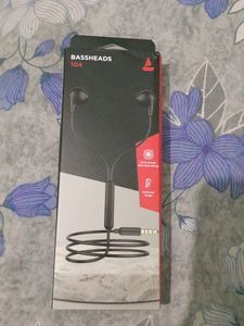 Boat Earphone