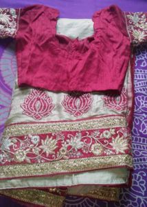 Saree With Blouse