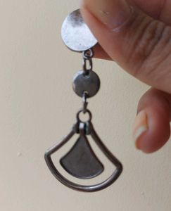 Stylish Metallic Brooch