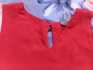 Red Sleeveless Top