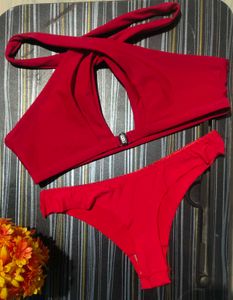 Red Crisscross Bikini Top &amp; Seamless Bottom