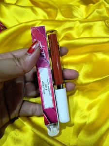 MyGlamm LIT Liquid Lipstick