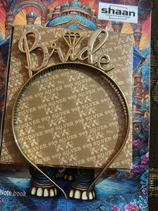 Sparkling Floral bracelet and bride to be hairband