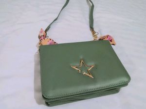 Classic Retro Sling Bag 💚