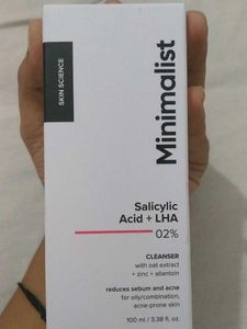 Minimalist Salicylic Acid Cleanser