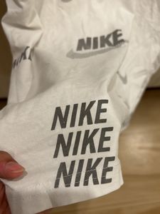 Nike Tshirt (L)