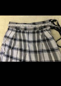 Momfit Pleated Trousers