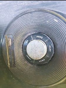 Speaker And Machine Need Repair Good Condition