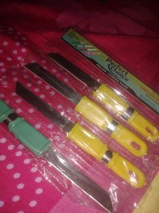 Fruit/Veg Cutting Knife(2 Piss/Random Colour)🤫