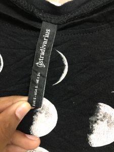 Strsdivarius Black Crop Top