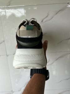 Zudio Chunky Sneakers