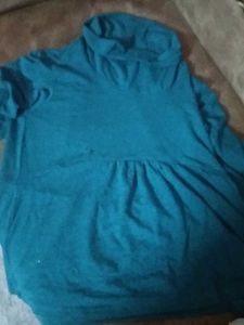 Green Turtleneck Long Sleeve Top