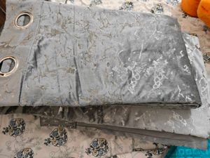 2 Velvet Elegant Patterned Curtain