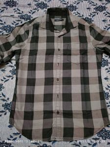 Highlander Checkered Shirt new condition