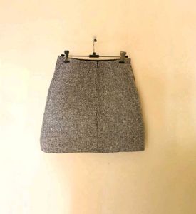 H&amp;M Gray Mini Skirt