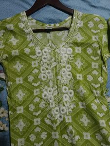 Green Embroidered Cotton Kurta