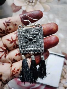 Tasseled Silver Choker Necklace