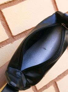 Mac Black Pouch