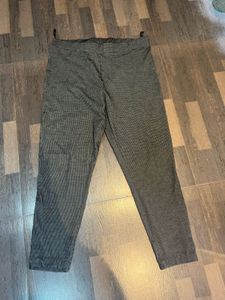 Black Color Trouser With Small Chex…