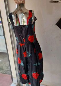 NEW SLEEVLESS ONE PIECE FOR WOMEN