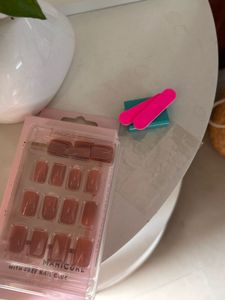 Jaquline USA Press On Nails