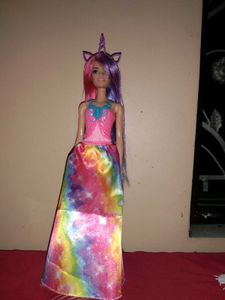Barbie Dream Topia Princess Doll .