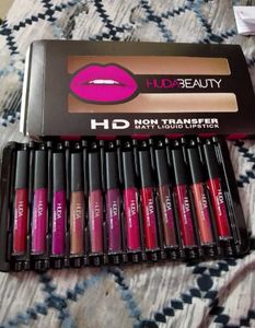 Huda Beauty Liquid Lipstick Set