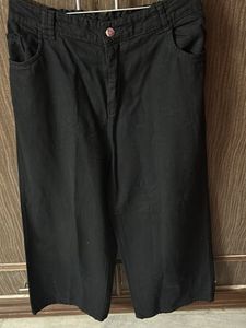 Black Culottes - Wide Leg Cropped Pants