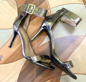 Sliver Colour High Pancil 👠 👠 Heels