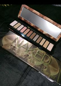 Urban Decay Naked Eyeshadow Palette