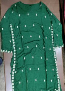 Green Embroidered Kurta