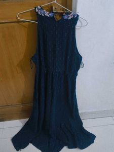 Teal halterneck midi dress 👗