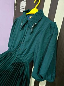 Women Fit And Flate Dark Green Dress