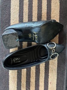 JM Looks Black Bellies